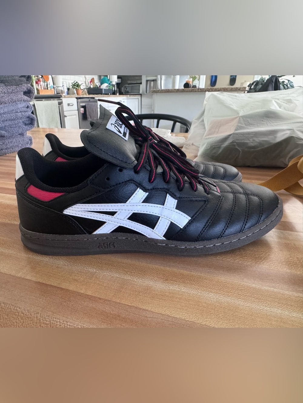 Onitsuka Tiger by Asics Black White & Red Indoor Athletic Shoes
